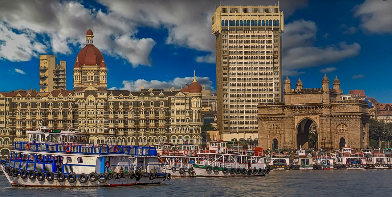 how many tourist places in mumbai